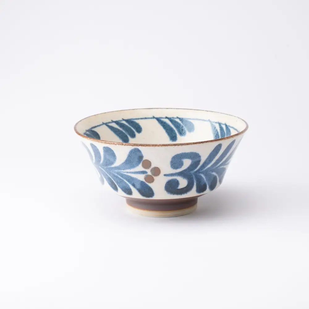 Distinctive Porcelain Serving Bowl