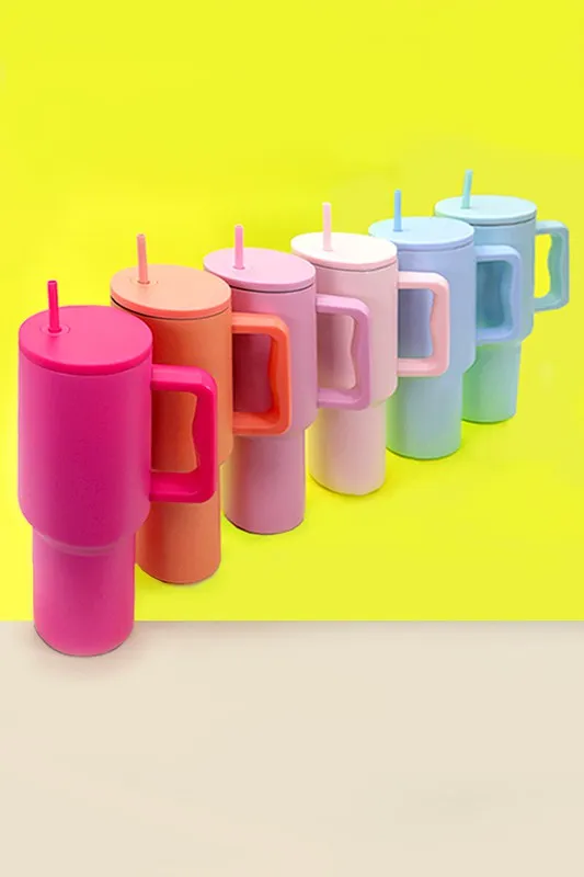 Comfort Grip Vacuum Tumbler