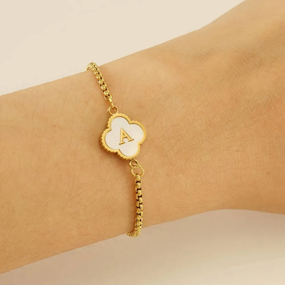 Adjustable Shell Charm Bracelet