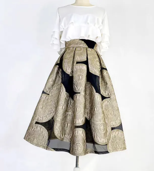 Airy Resort Embroidered High Waist Skirt
