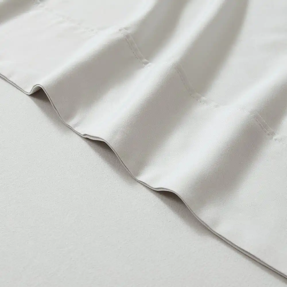 Clean Solid Sheet Bedding Set