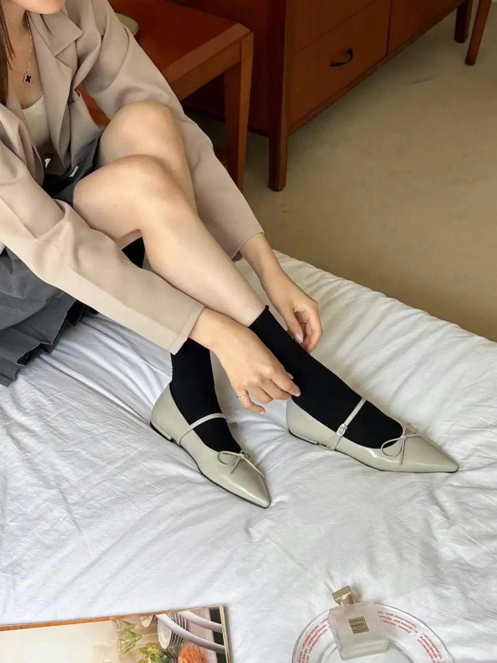Comfort Focused Neat Faux Leather Everyday Flats