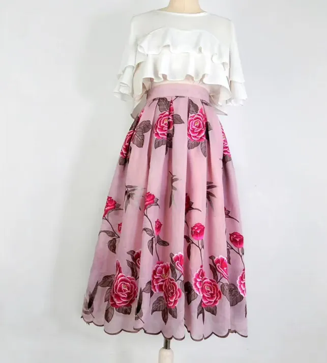 Effortless Picnic Embroidered Pleated Skirt