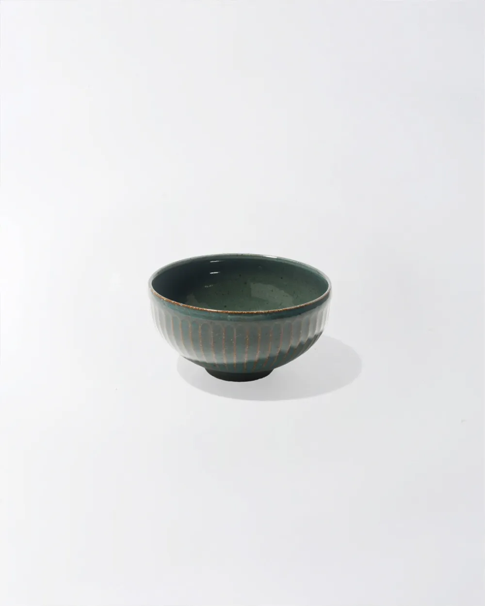 Carved Round Side Dish Bowl