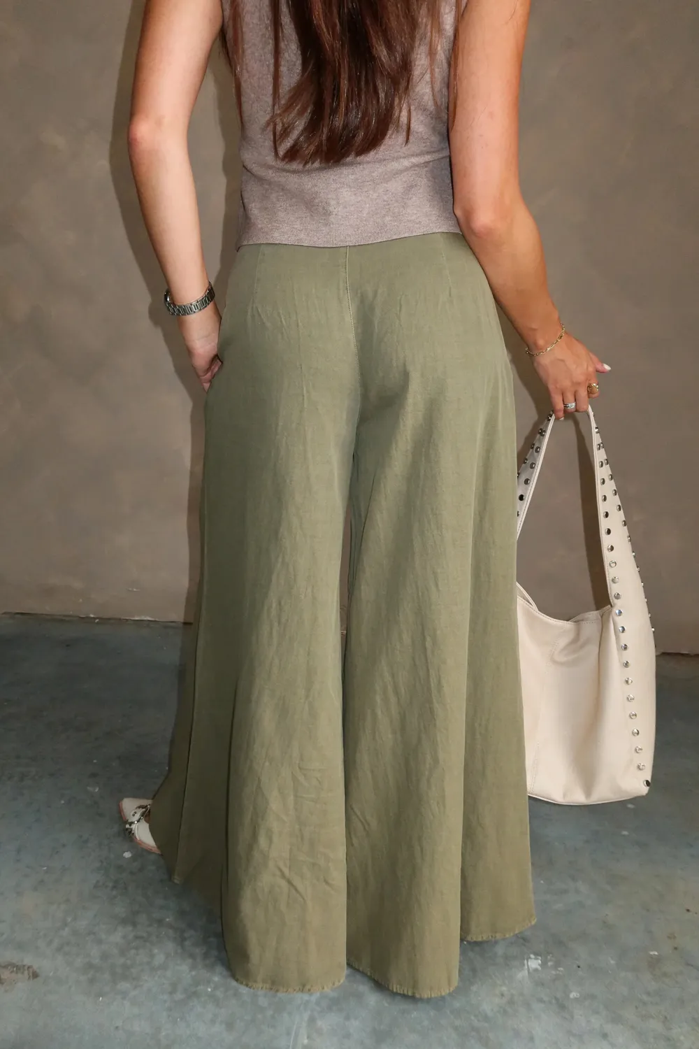 Pleated Detail Wide Leg Pants