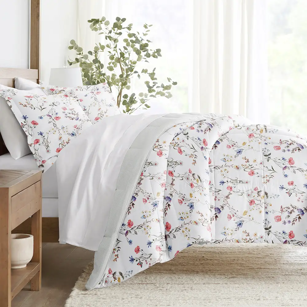 Meadow Floral Reversible Down Alternative Comforter Set