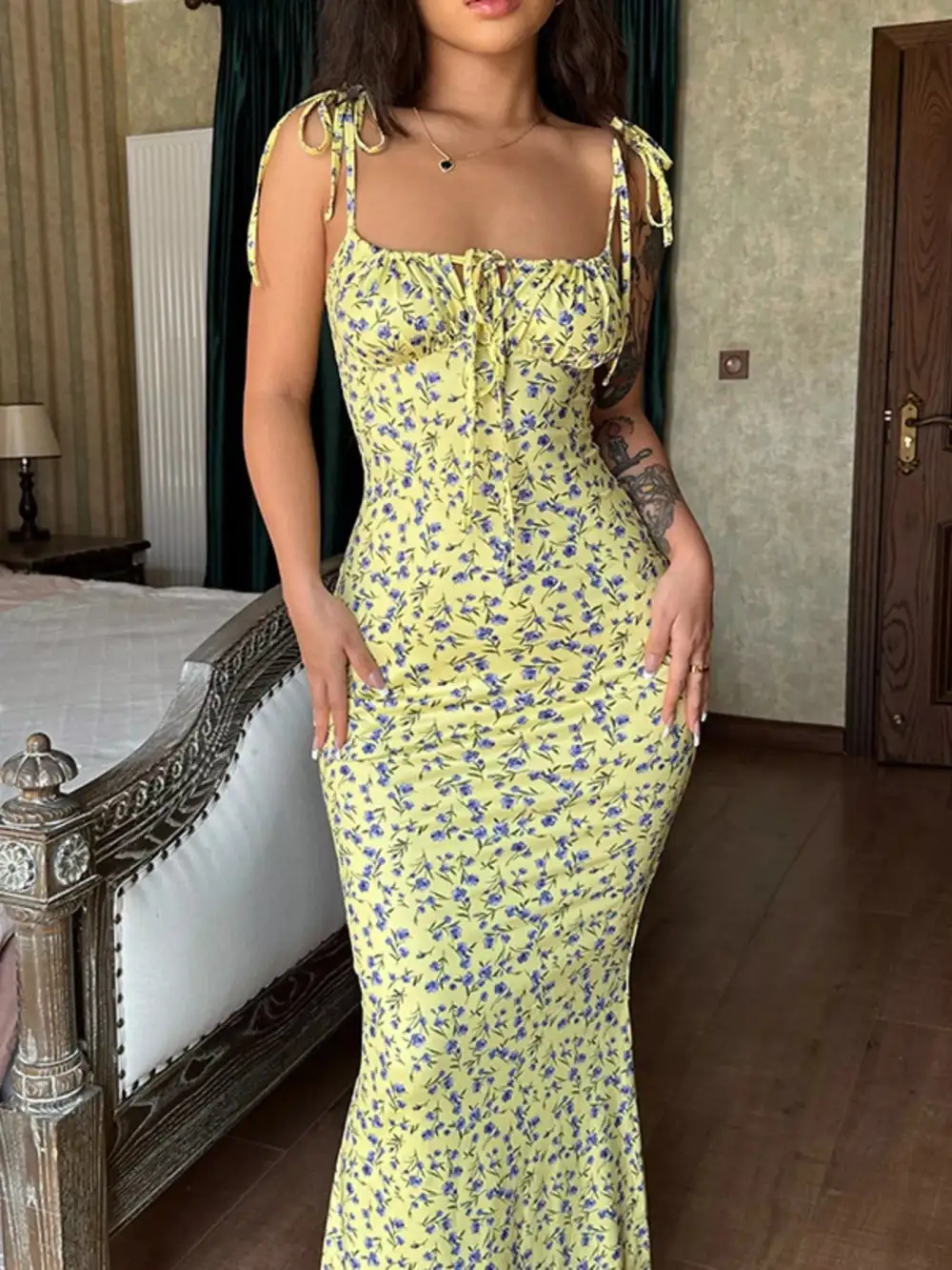Relaxed Floral Print Tie Strap Bodycon Maxi Dress