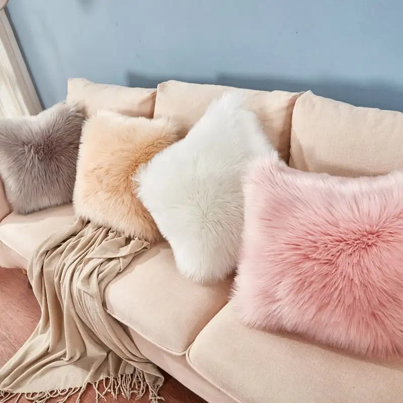 Classic Faux-Fur Decorative Throw Blanket