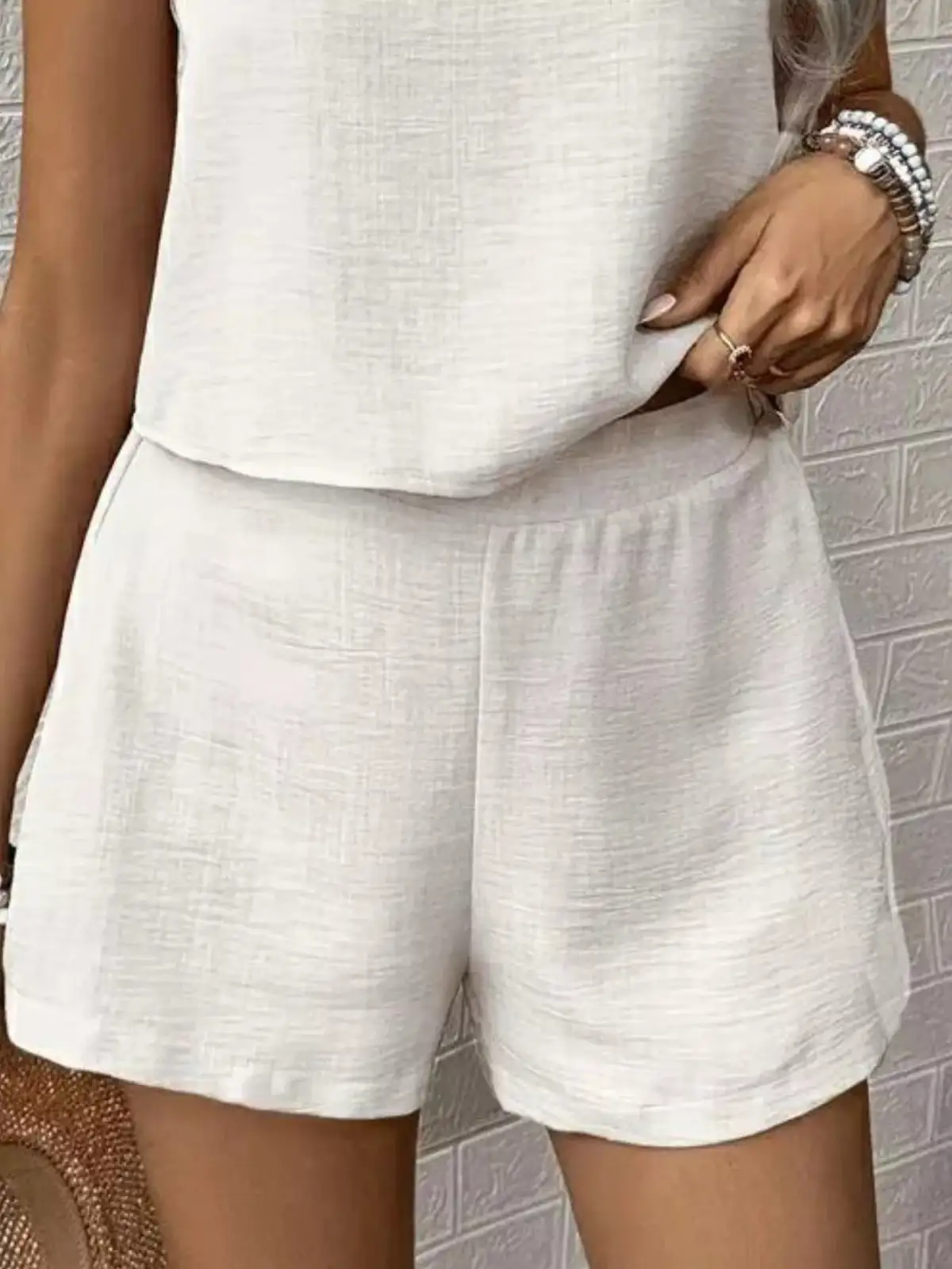 Round-Neck Lace Shorts Matching Set