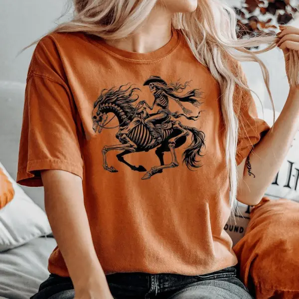 Rustic Skeleton Cowgirl Horse Rider Western Gothic Grunge Women's Oversized Comfort T-shirt