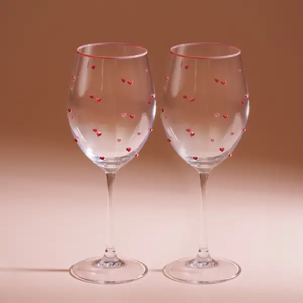 Clear Red Accent Wine Glass Set