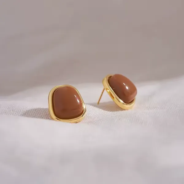 Coffee-colored metal square resin ladies' earrings