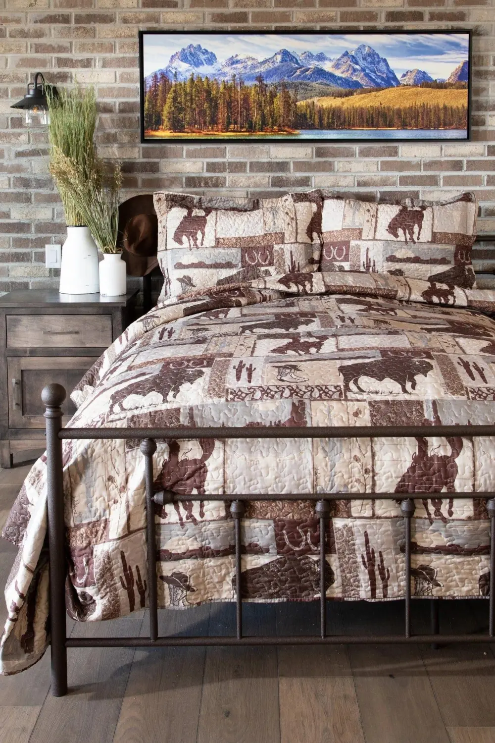 Classic Quilted Animal Motif Quilt Set