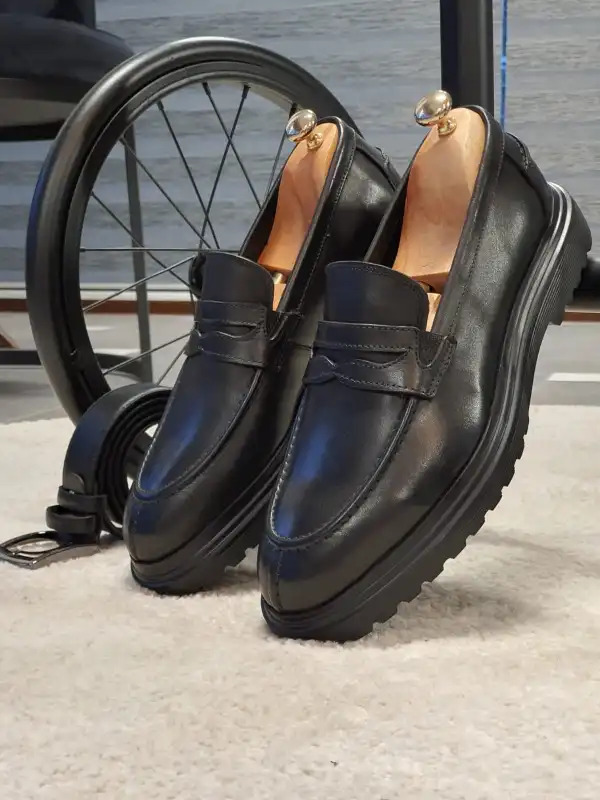 Casual Classic Buckle Loafers