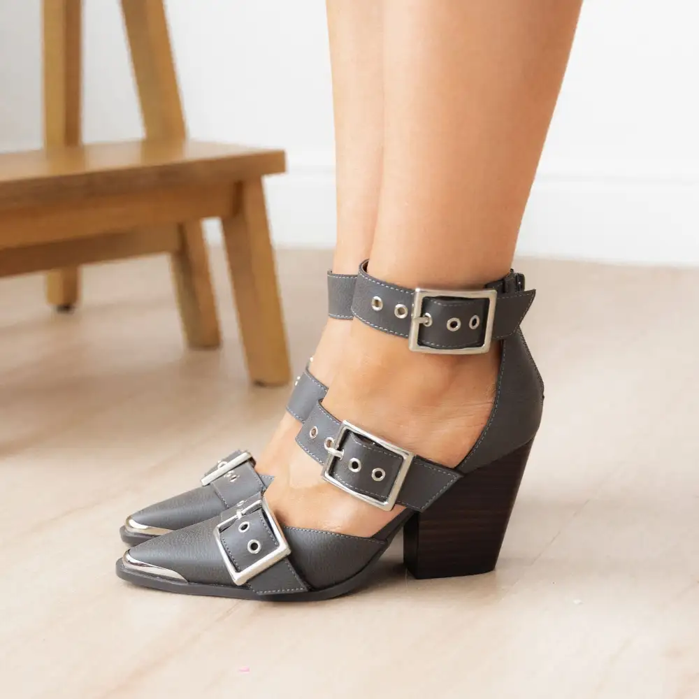 Charming Line Heels