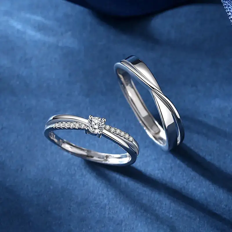Twisted Zircon Couple Ring