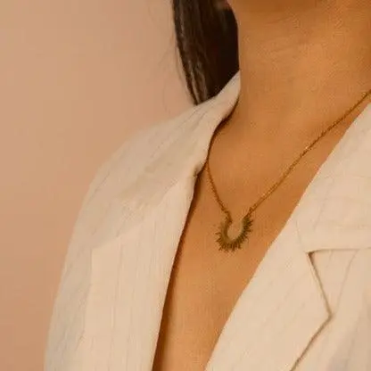 Dainty Sun Pendant Necklace