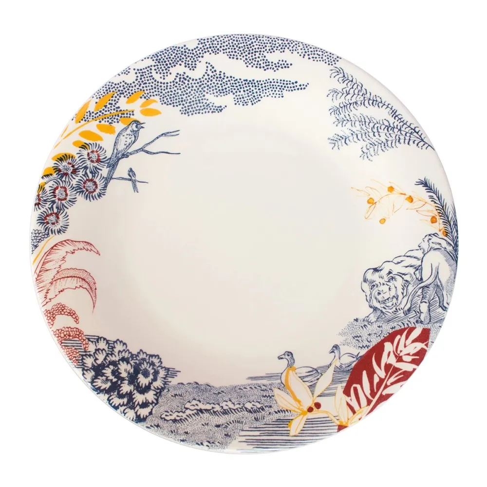 Fine Earthenware Table Pieces