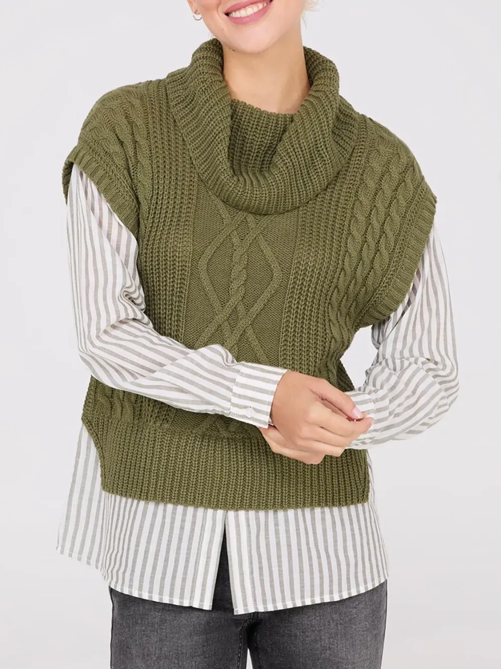 Cable Knit Turtleneck Sweater Vest