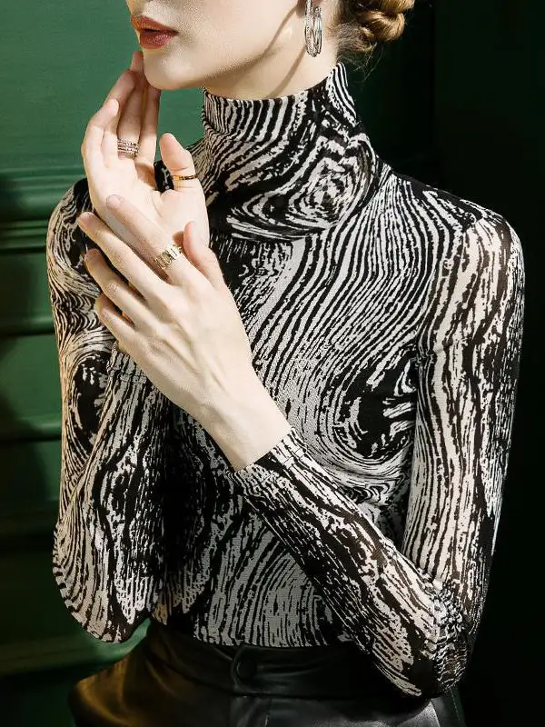 Fit Print High Neck Long Sleeve Slim T-Shirt