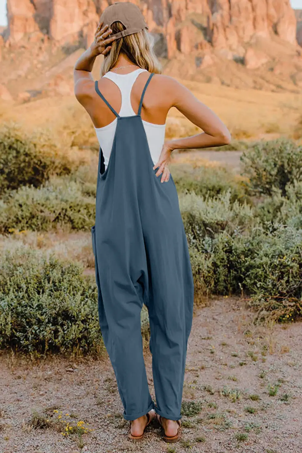 V Neck Sleeveless Pocket Jumpsuit