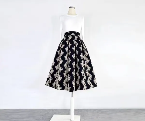 Soft Easy Embroidered High Waist Skirt