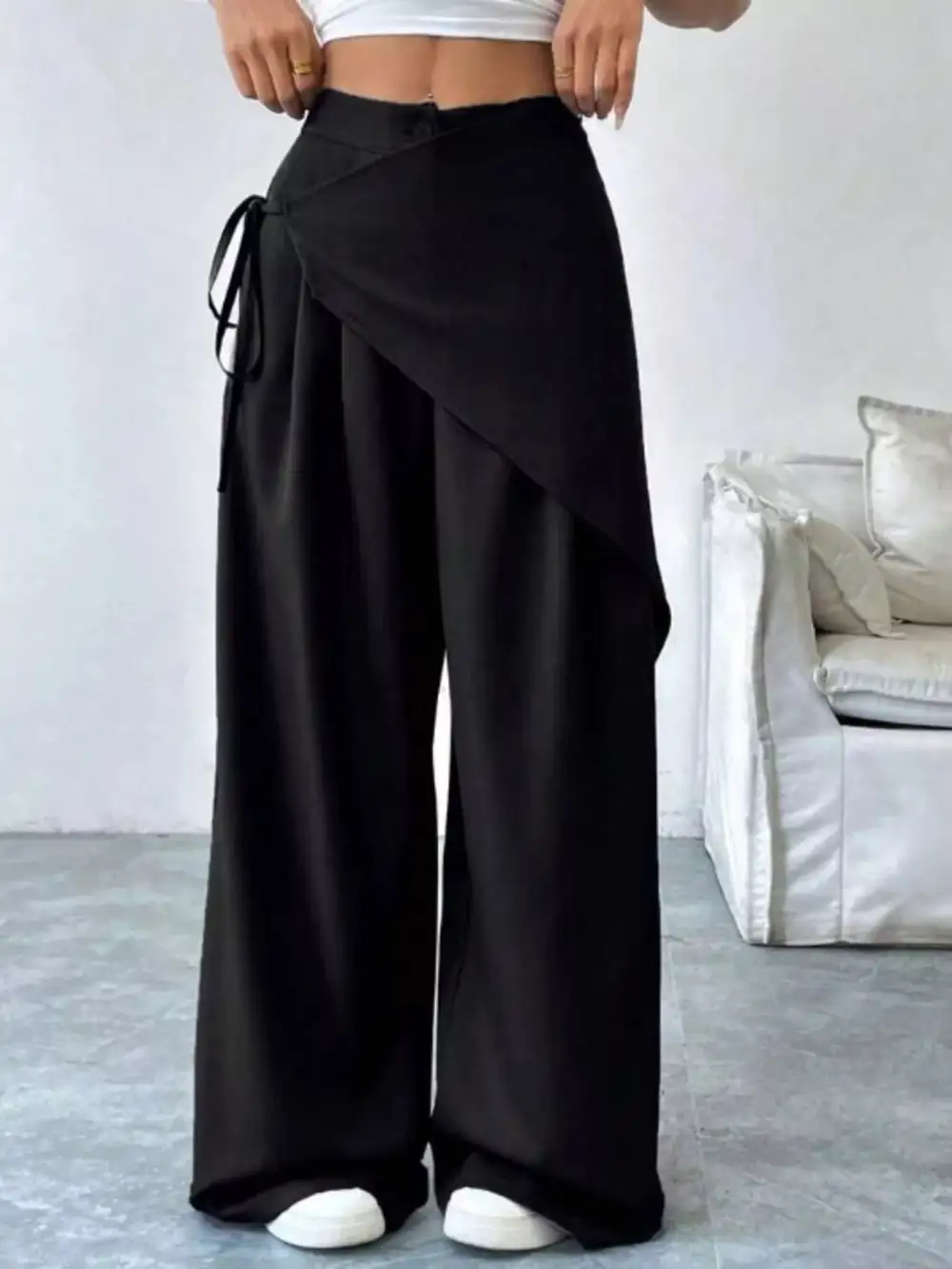 Pocketed Wide Leg Trousers