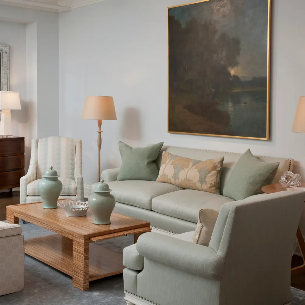 Classic Detailed Classic Sofa