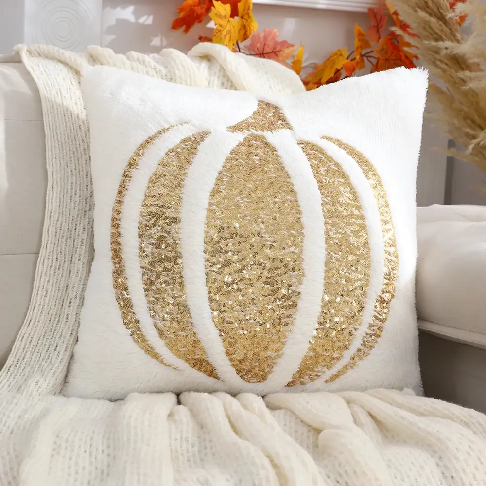 Minimal Decorative Throw Blanket