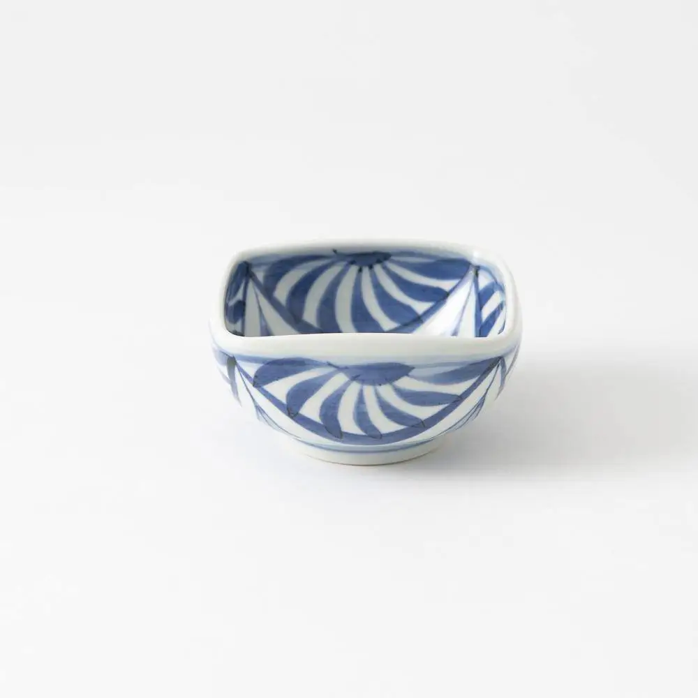 Chrysanthemum Square Side Bowl