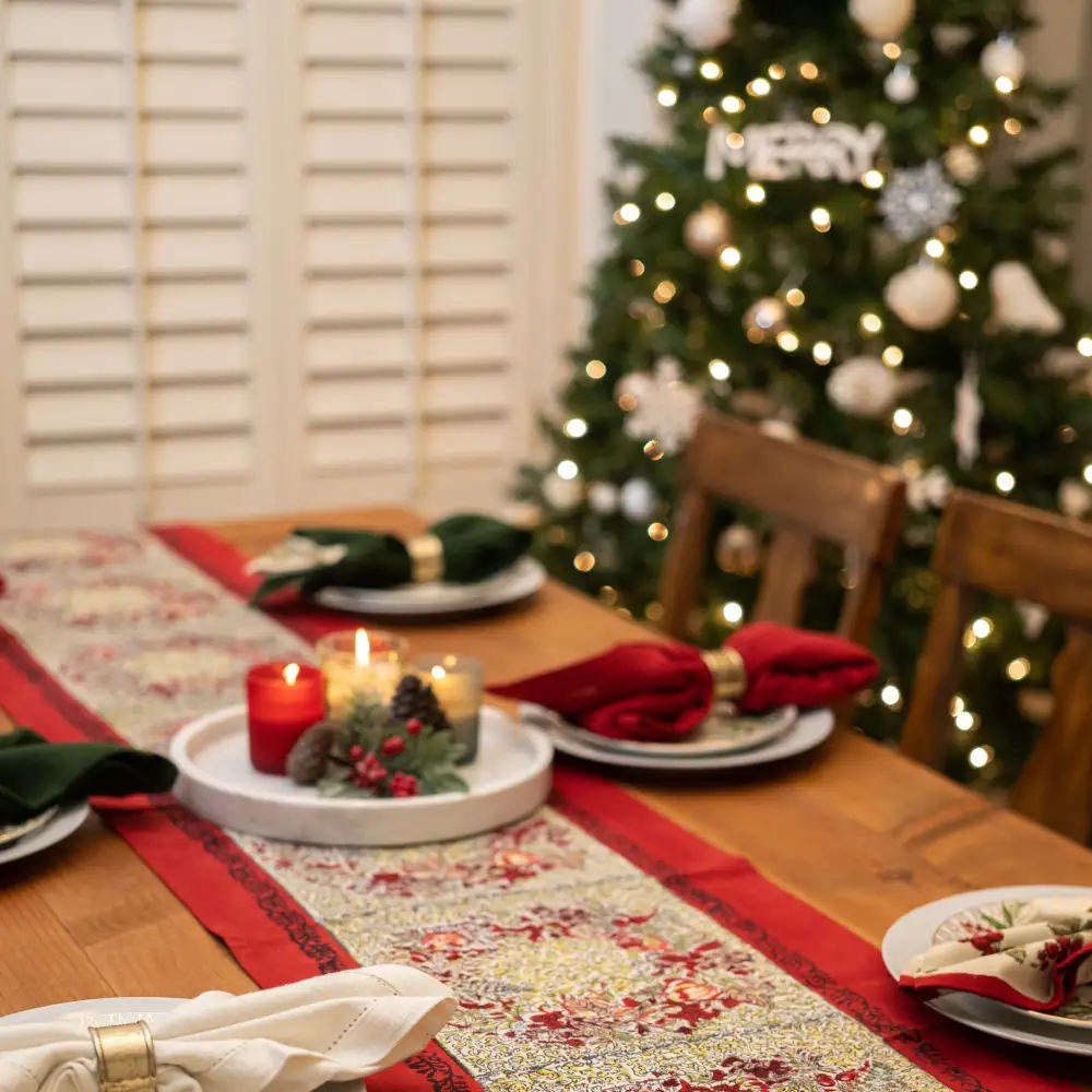 Garden Wreath Botanical Table Runner