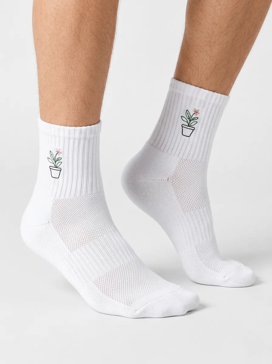 White Scenic Floral Graphic Sport Ankle Socks