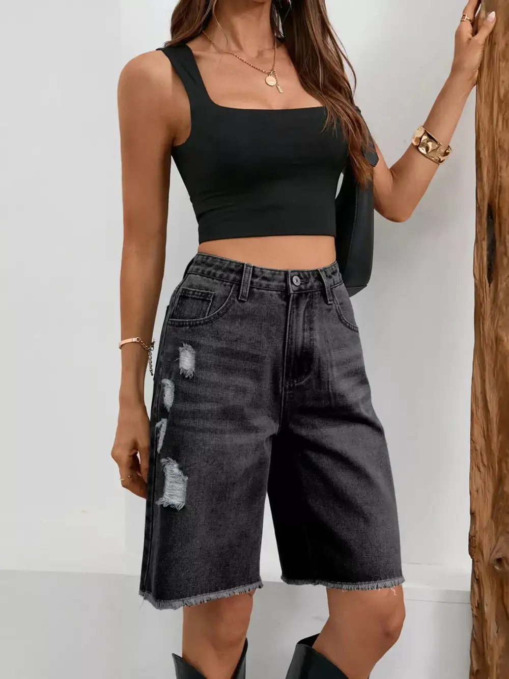Clean Front Frayed Hem Shorts