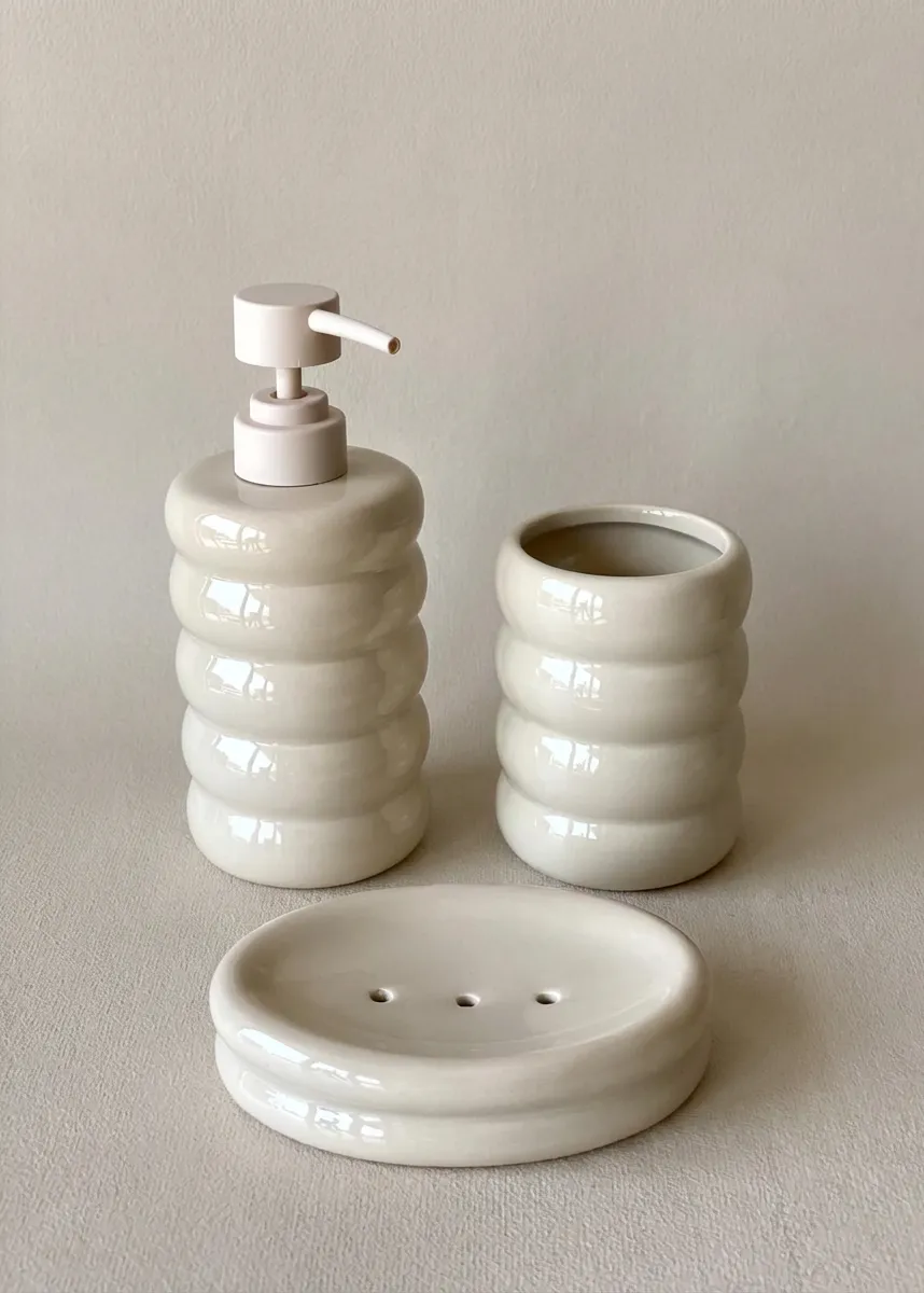 Arc Bathroom Item