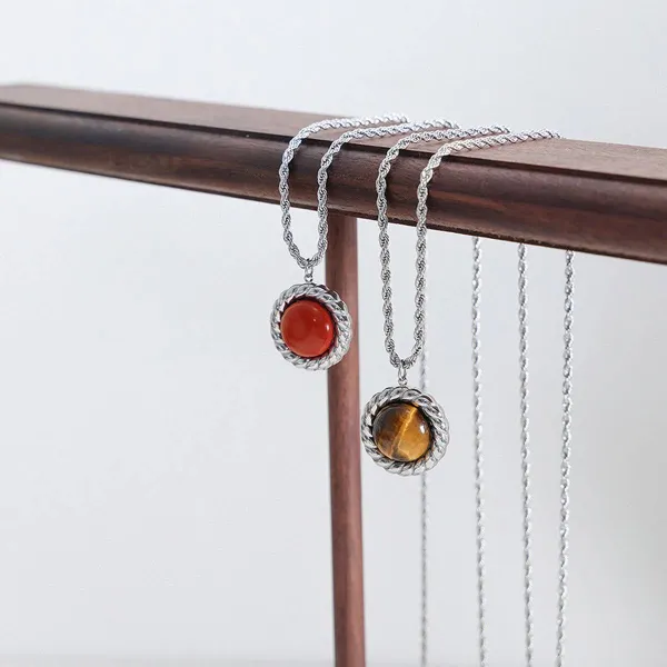 Layered Vintage Pendant Necklace