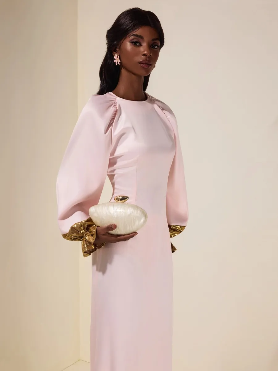 Zoe  Shell-Shape Resin Clutch