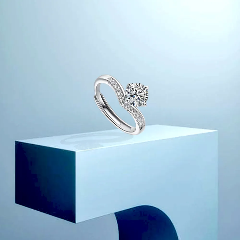 Moissanite Dainty Band Ring
