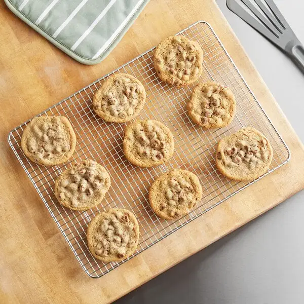 Lane Stainless Steel Footed Wire Cooling Rack for Half Size Sheet Pan