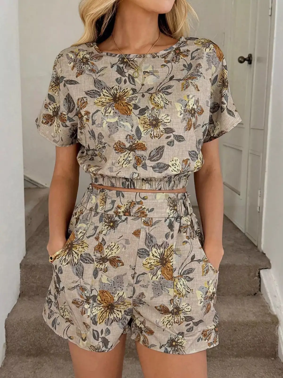 Pocketed Floral-Print Top and Shorts Matching Set
