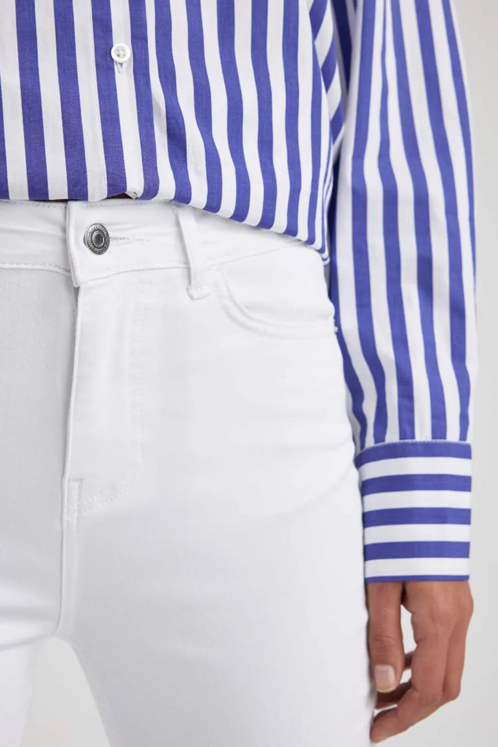 Casual Style Slim Jeans