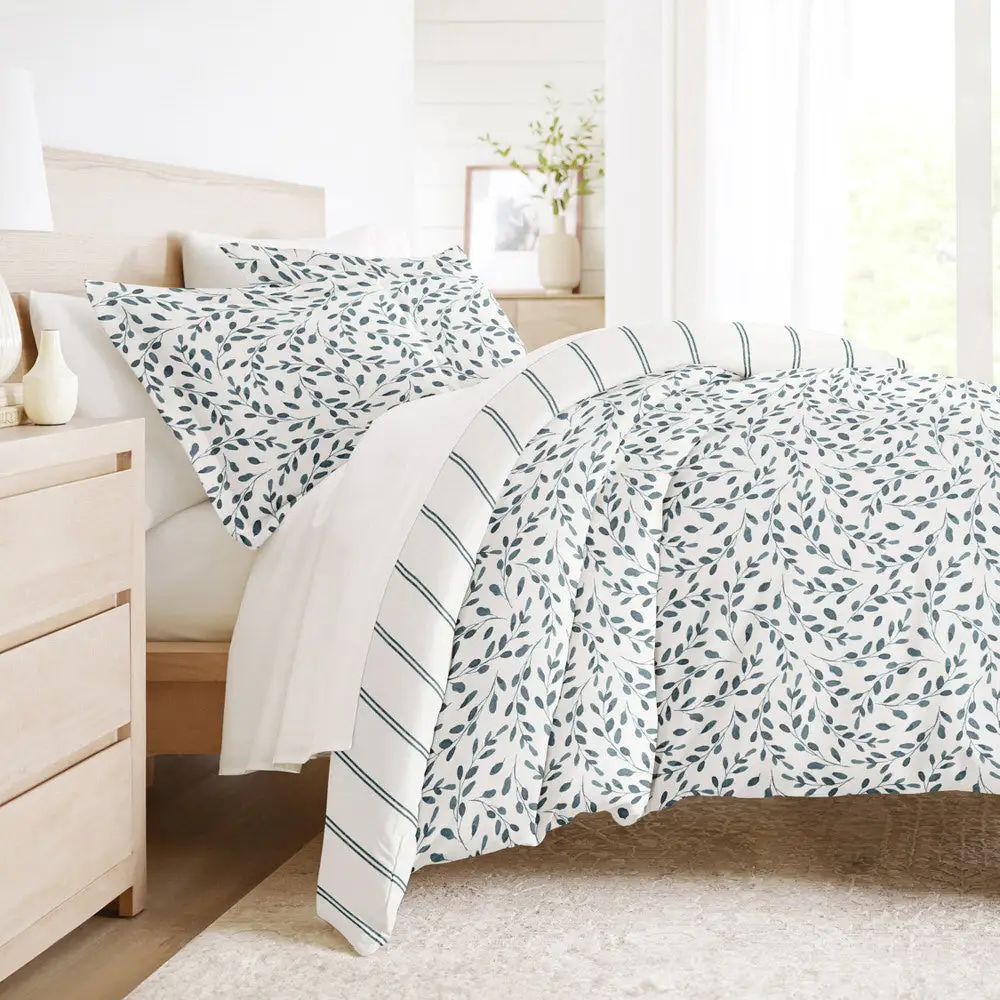 Watercolor Vines Pattern Reversible Duvet Cover Set