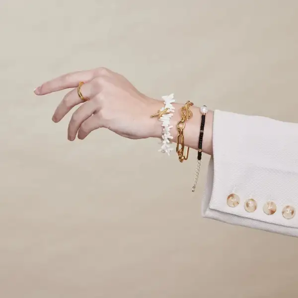 Glossy Bar Bracelet