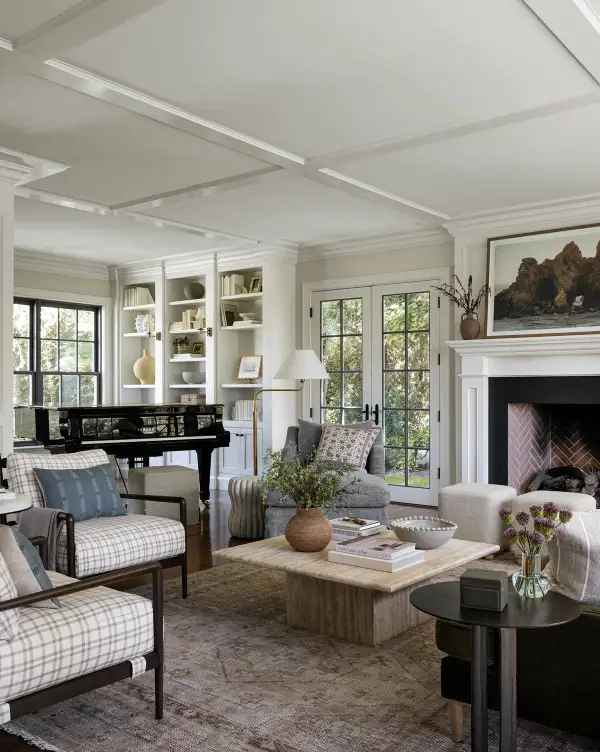 Fringed Hand-Knotted Polyester Area Rug