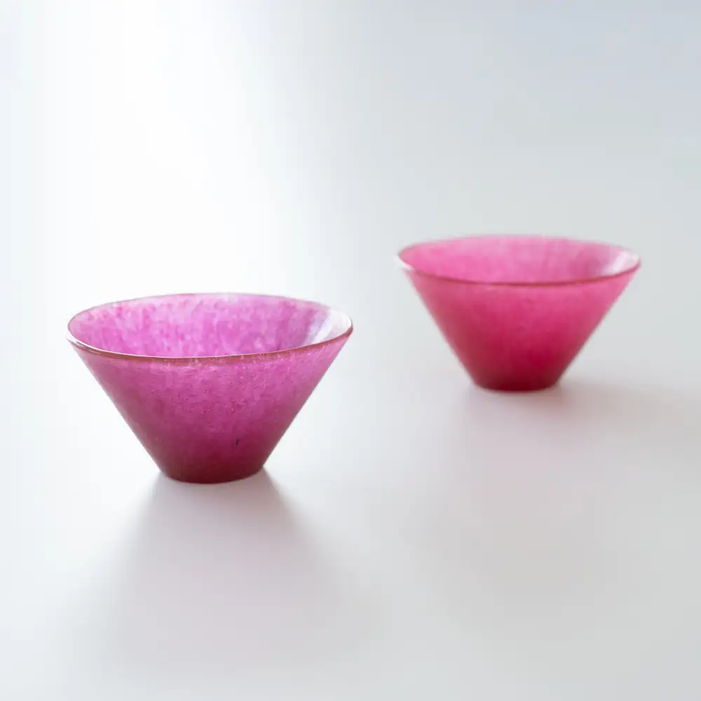 Textured Glass Dining Bowl