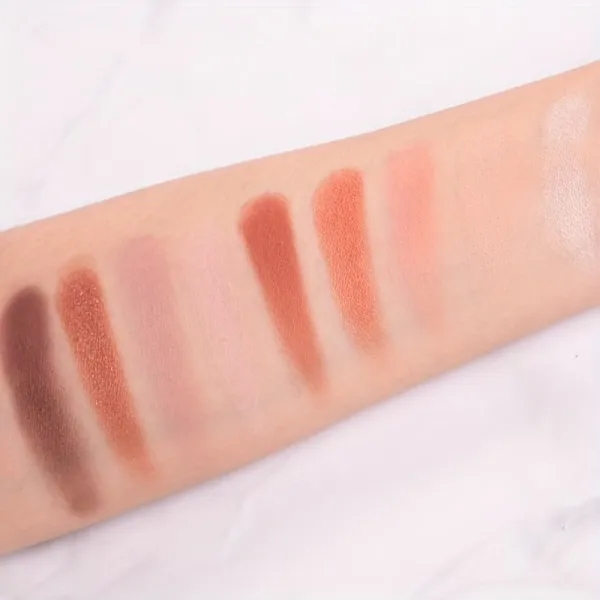 Matte & Glitter Eyeshadow Kit