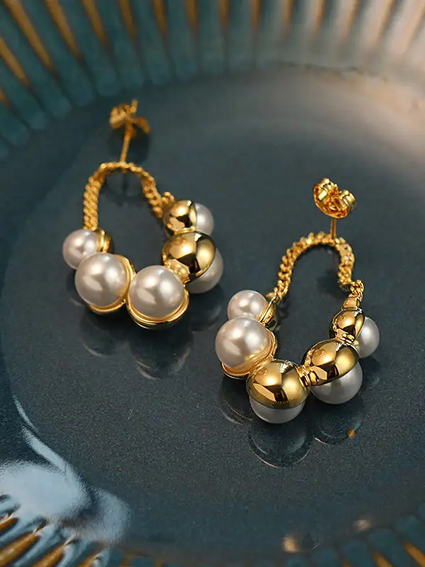 Streamlined Vintage-Inspired Drop Earrings