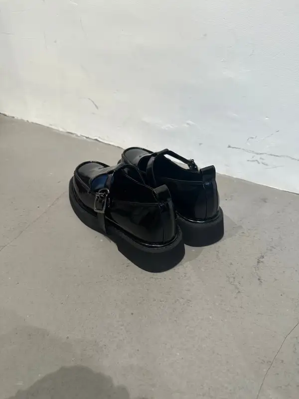 Simple Faux Leather Everyday Flats