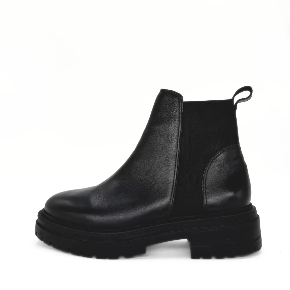 Slip On Lug Sole Platform Ankle Boots
