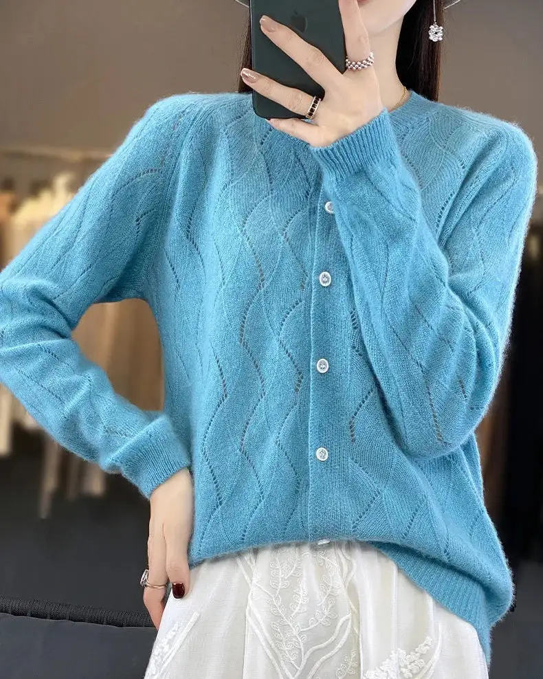 Modern Merino-Wool Wool Button-Front Round-Neck Cardigan