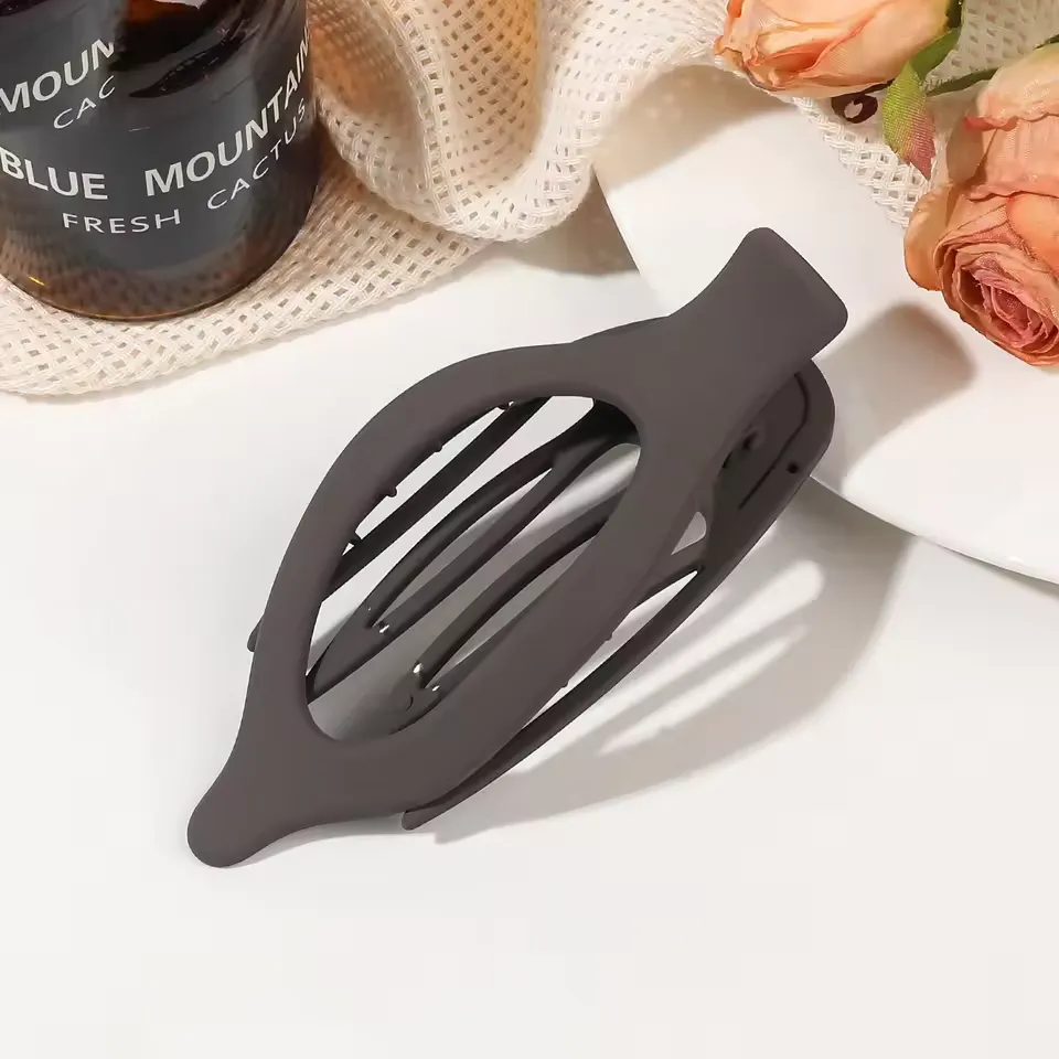 Chic Multi-Colored Hair Claw Clip